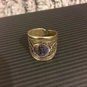 Om adjustable ring